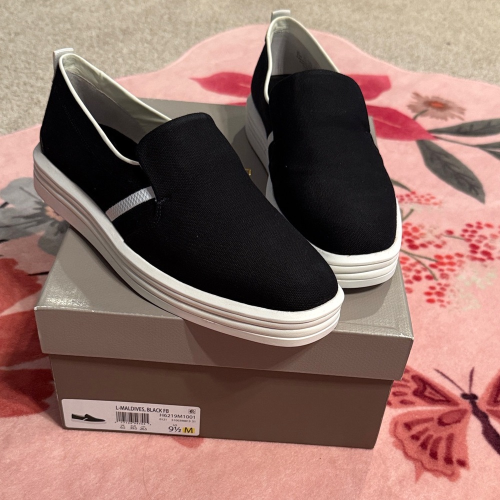 Black Slip-On Sneakers